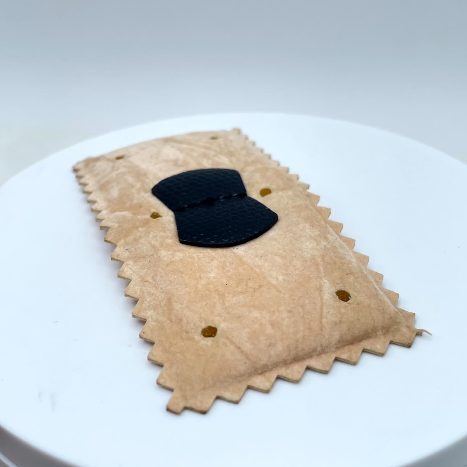 Modern Beige Classic Formal Chevron Border Black Bow Detail Leather Brooch - Thumbnail 8