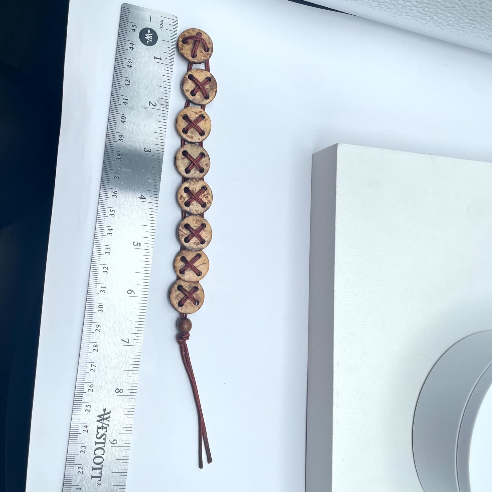 Folk Art Beige Red Artisanal Waxed Cord Wooden Button Beads Stretch Bracelet - Thumbnail 2