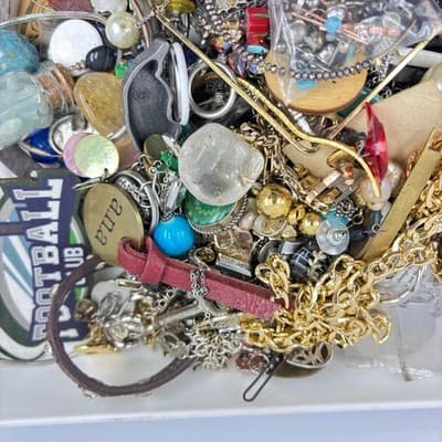 3lbs Jewelry Bulk Lot Crafting Repair Broken Beaded Gold Silver Tone - Thumbnail 5