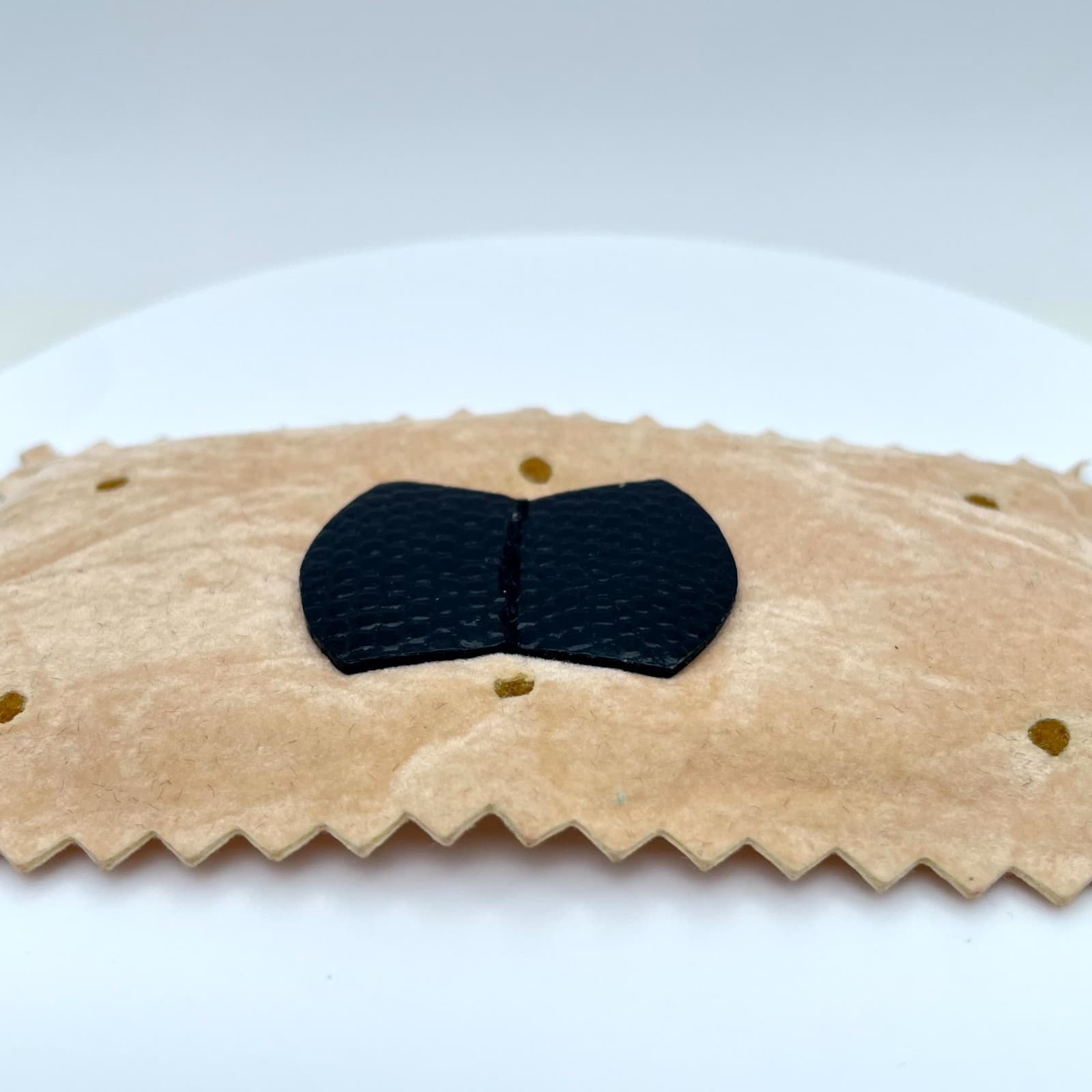 Modern Beige Classic Formal Chevron Border Black Bow Detail Leather Brooch - Thumbnail 6