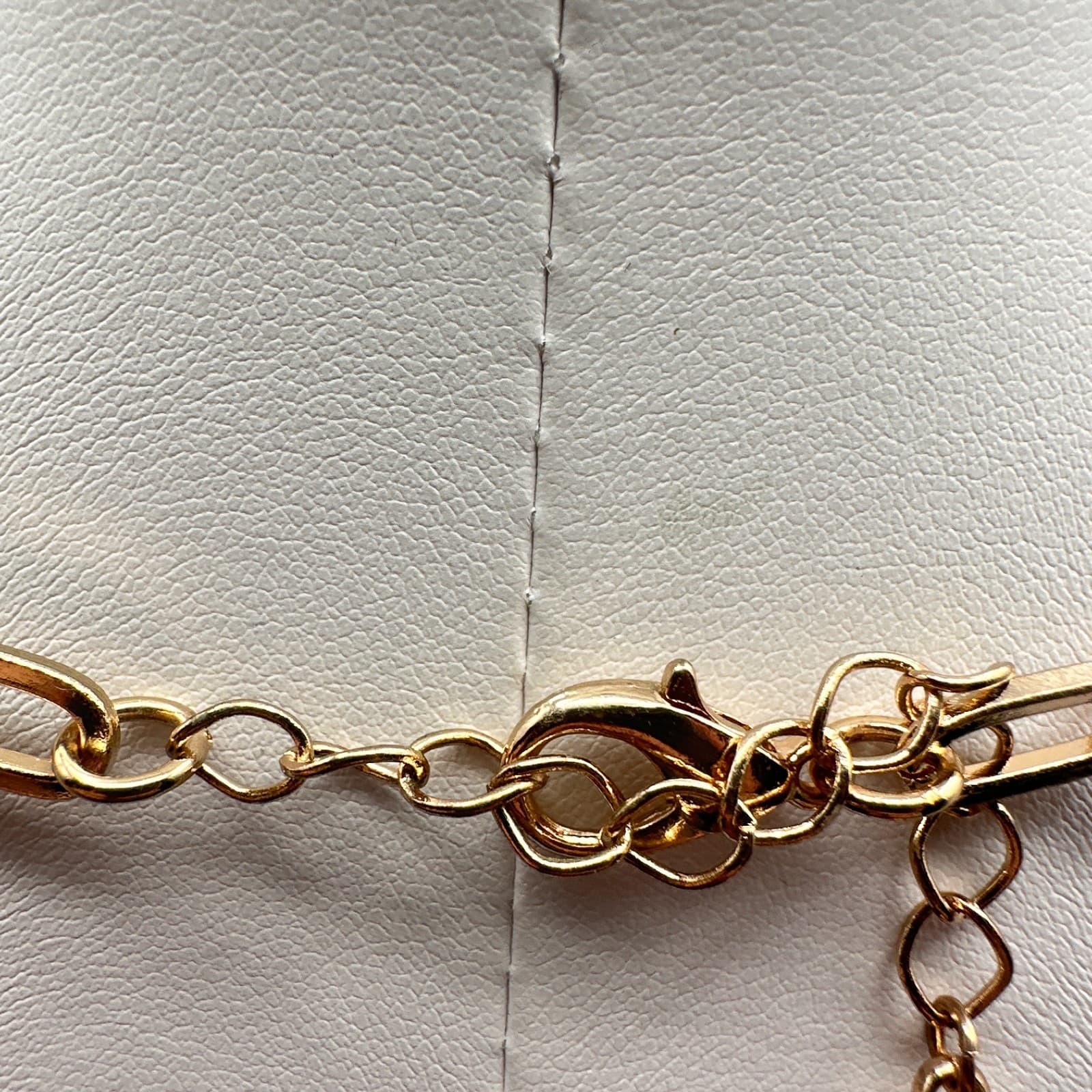 Vintage 90s Gold Tone Butterfly Charm Paperclip Chain Necklace Fashion Jewelry - Thumbnail 9
