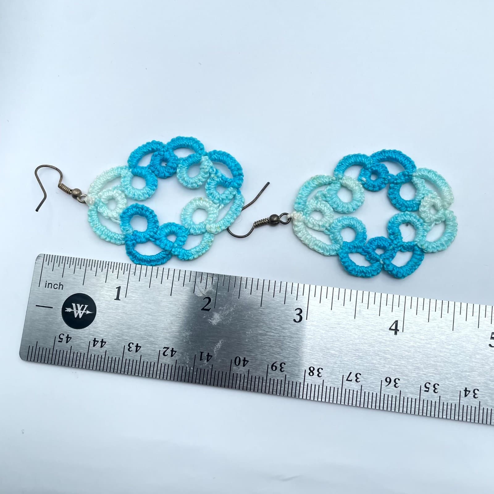 Vtg Blue Variegated Tatted Lace Ombre Boho Handmade Fiber Art Dangle Earrings - Thumbnail 2