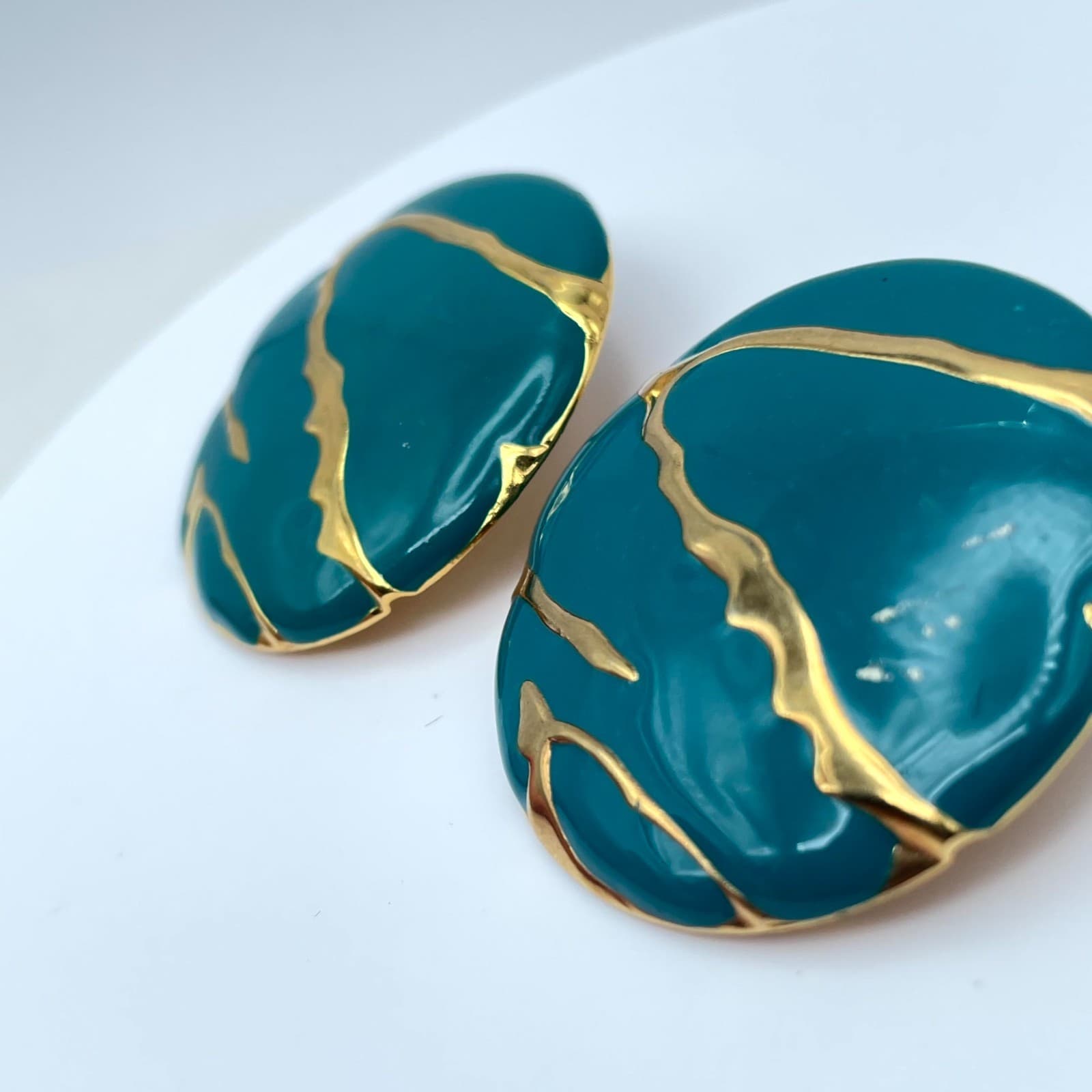 Pair of 2 Pierced Button Forest Teal Blue Enamel Gold Tone Stud Earrings - Thumbnail 5