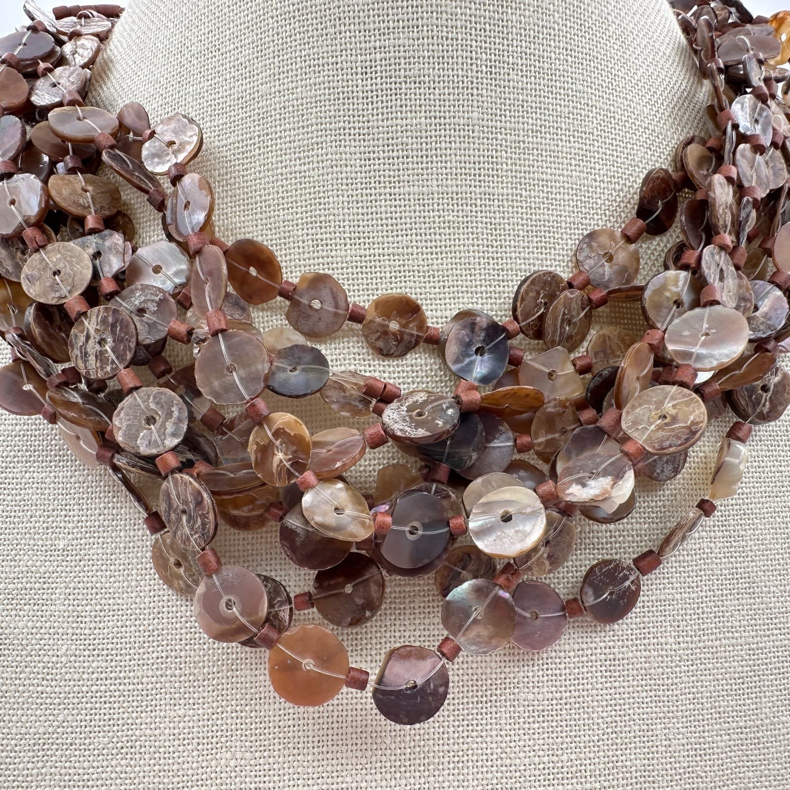 Vintage 80s Boohoo strands Brown Capizzi Shell Choker Necklace Statement Jewelry - Thumbnail 2