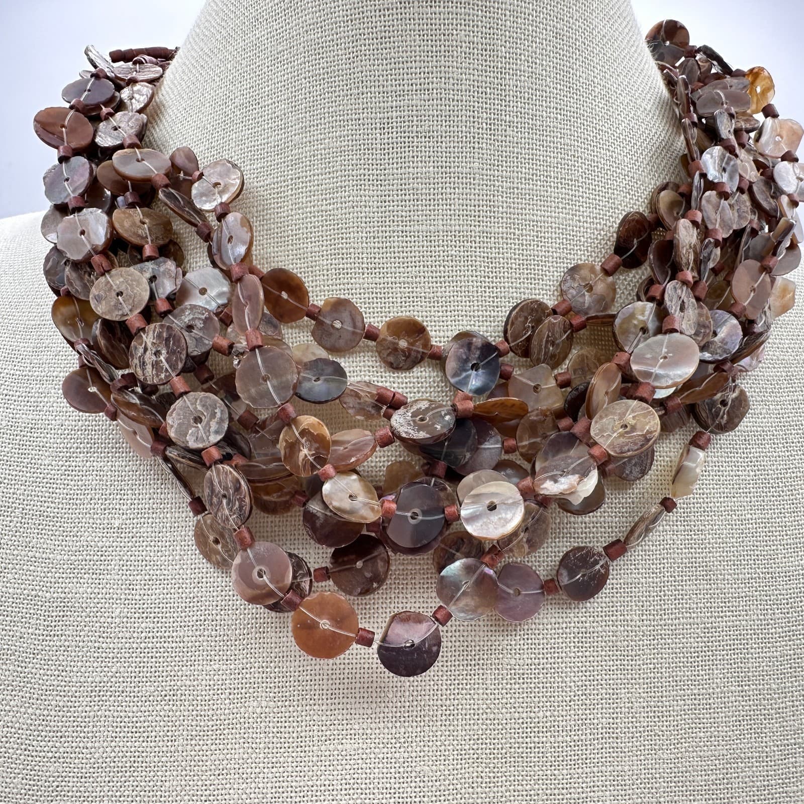 Vintage 80s Boohoo strands Brown Capizzi Shell Choker Necklace Statement Jewelry - Thumbnail 6