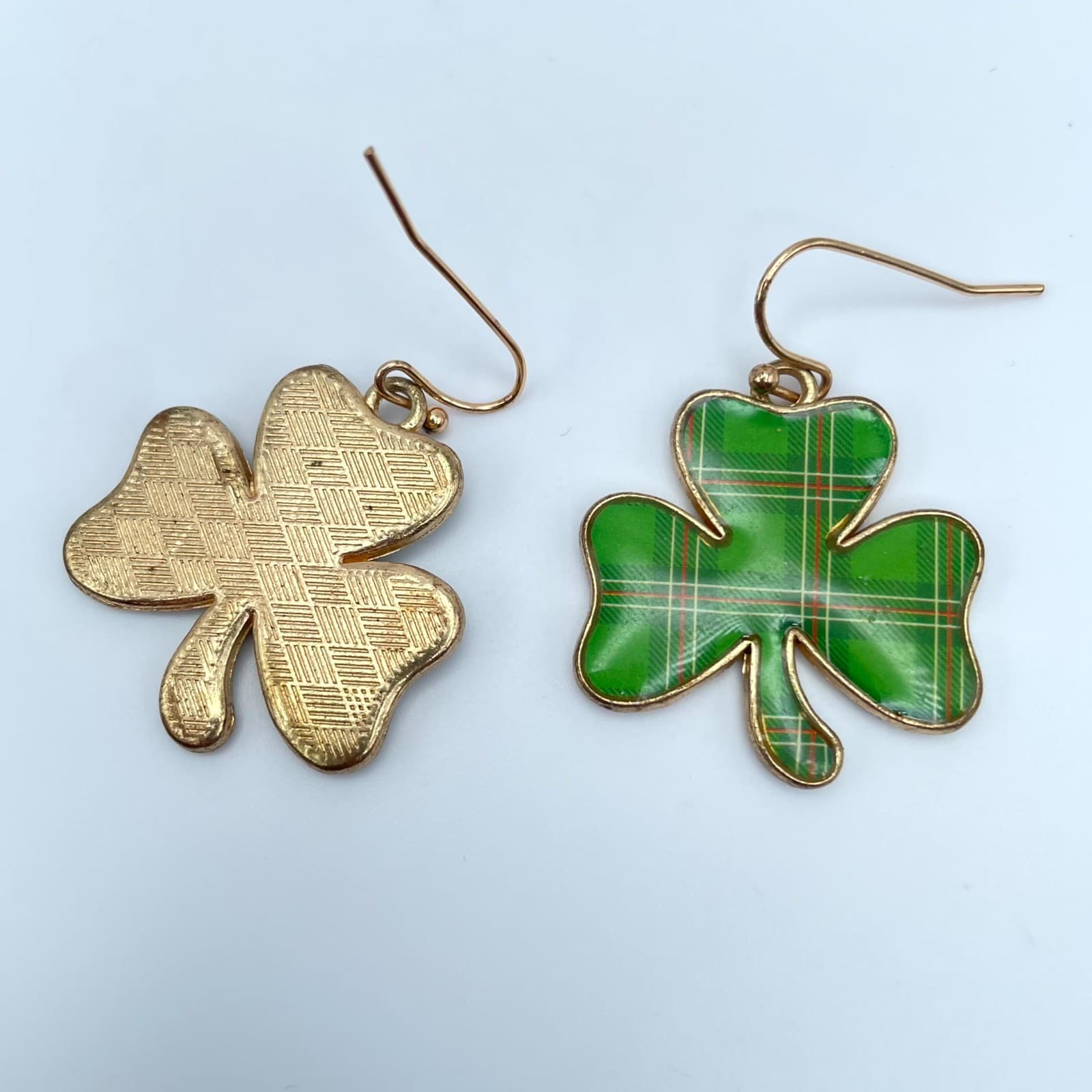 Vintage Green Plaid Shamrock Earrings Gold Tone Tartan Clover Irish St Patrick's - Image 1