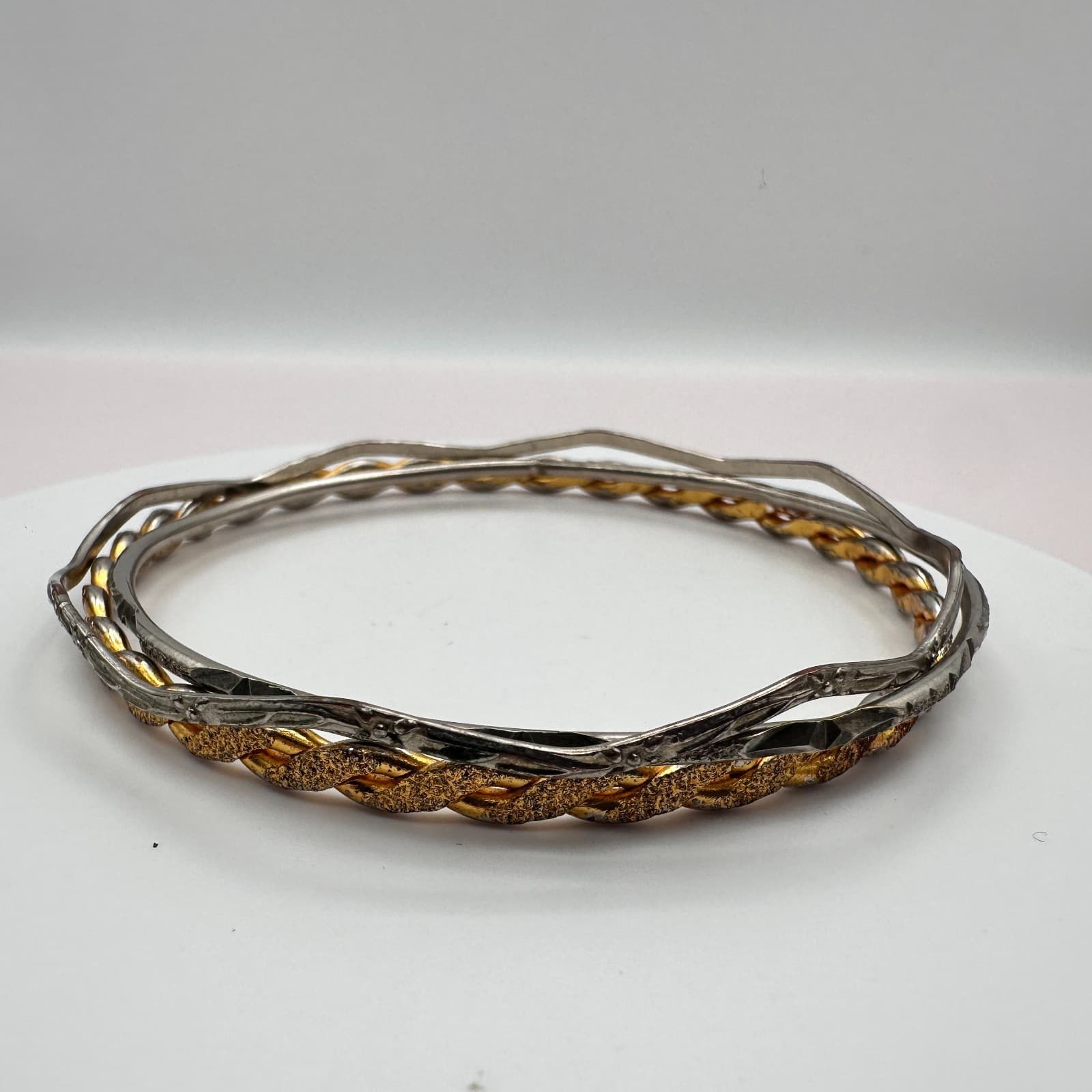 Vintage Y2K Silver/Gold Tone Textured Stackable Bangle Set Women's Jewelry - Thumbnail 2