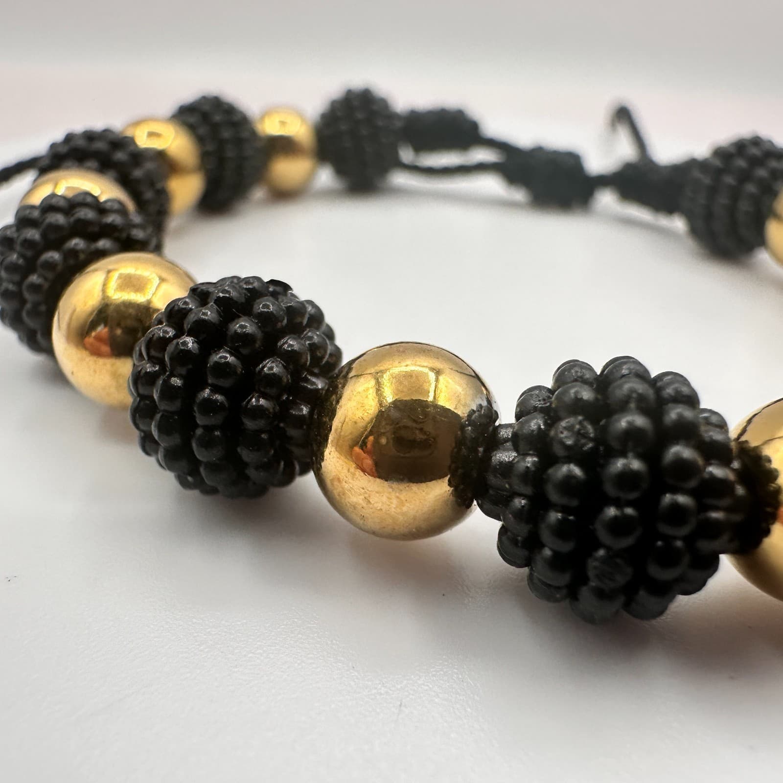 Vintage Y2K Gold Tone & Black Beaded Bracelet Women's Classic Fashion Jewelry - Thumbnail 4