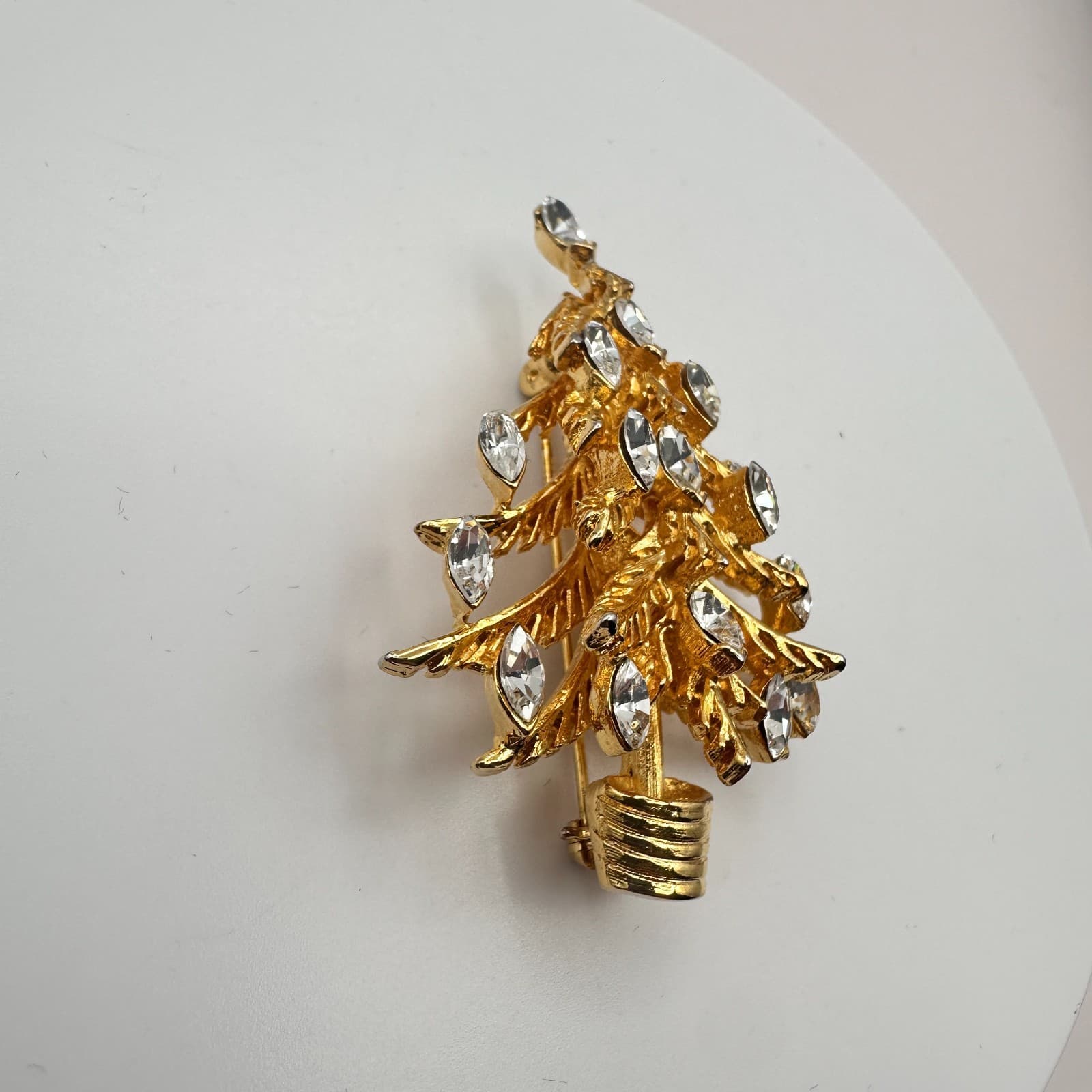 Vintage 90s Marquise Clear Glass Gold Tone Christmas Tree Brooch Pin Jewelry - Thumbnail 4