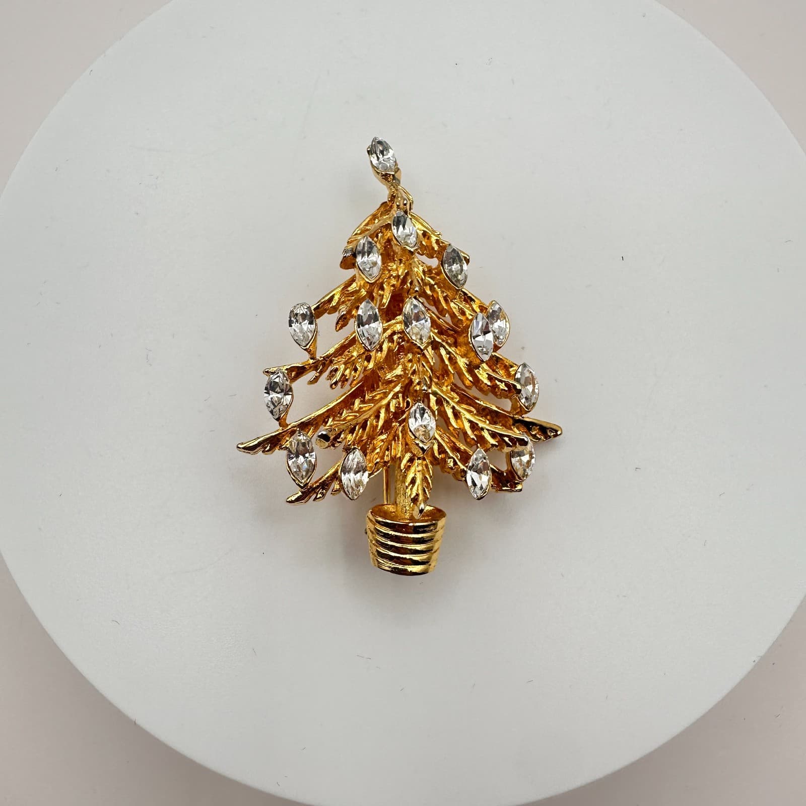 Vintage 90s Marquise Clear Glass Gold Tone Christmas Tree Brooch Pin Jewelry - Thumbnail 3