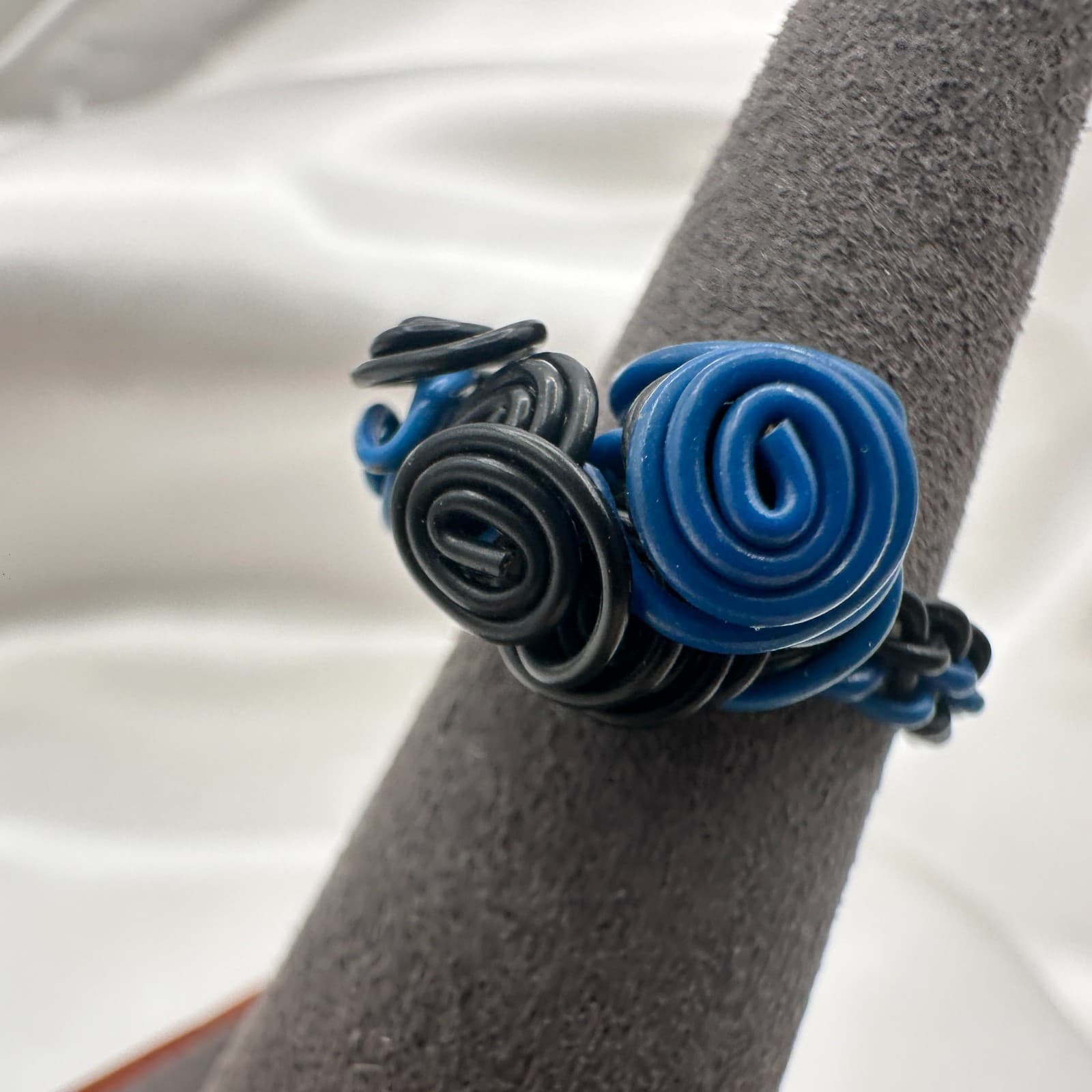 Vintage Y2K Wire Wrap Spiral Statement Ring Women's Classic Fashion Jewelry - Thumbnail 3