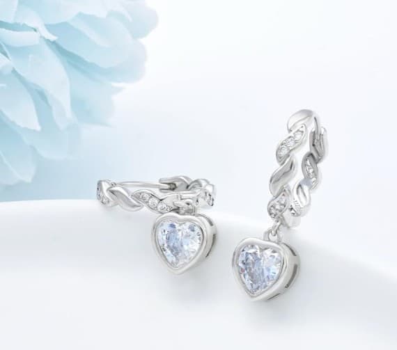 Sterling Silver 925 Heart Dangle earrings NWT - Thumbnail 4