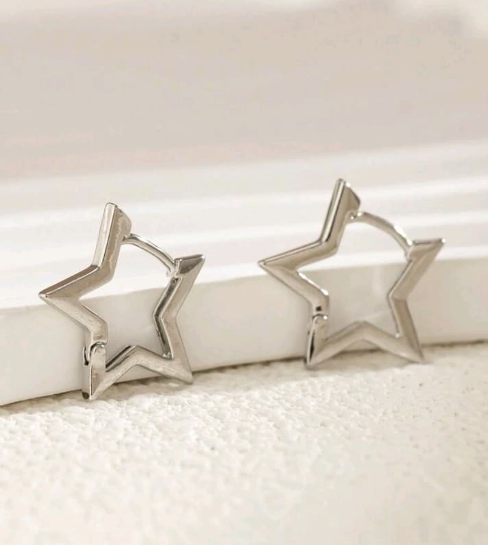 Hot Topic Silver Star Earrings - Thumbnail 4