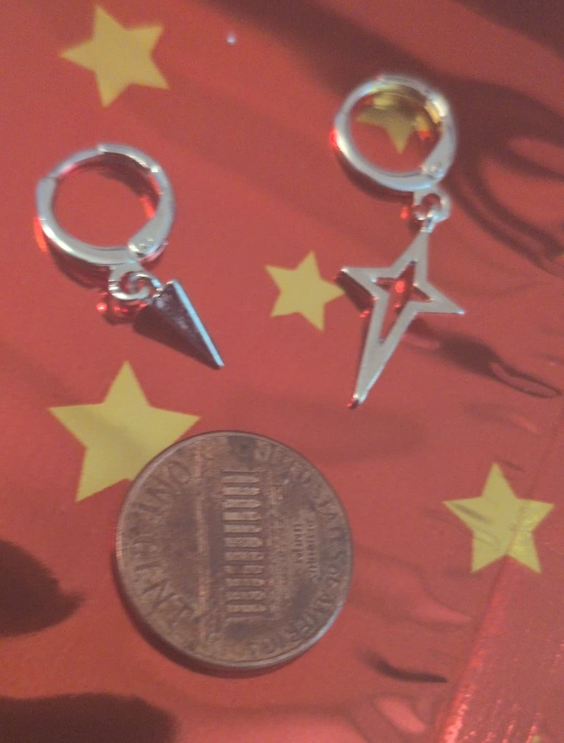 Hot Topic Silver Star Earrings - Thumbnail 10