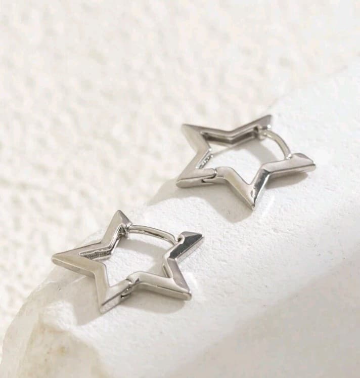 Hot Topic Silver Star Earrings - Thumbnail 3