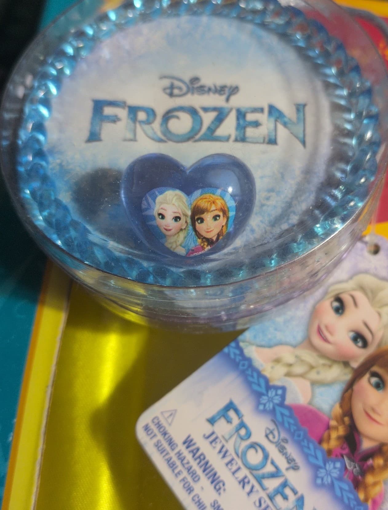 ULTIMATE Disney Collector Box: NIB Snow White, Kellogg’s Bobblehead, Teal Plush - Thumbnail 7