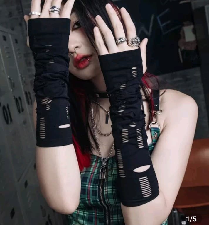 HT Black Arm Warmers - Thumbnail 6