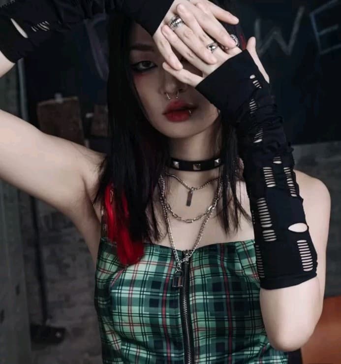 HT Black Arm Warmers - Thumbnail 4