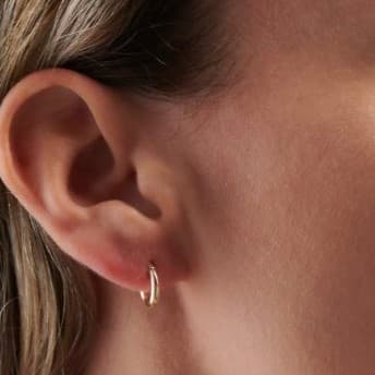 14 k white gold 10 mm hoop earrings comes in a gifts box & a free vile of 24k - Thumbnail 2