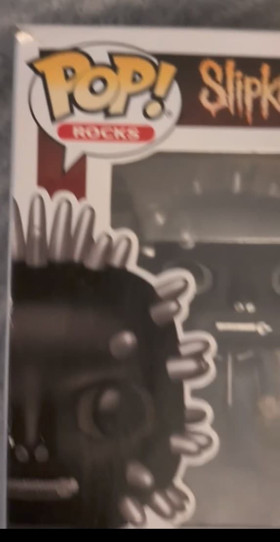 Vaulted] Slipknot Craig Jones Funko Pop! Rocks #178 - Damaged Box (See Photos) - Thumbnail 3