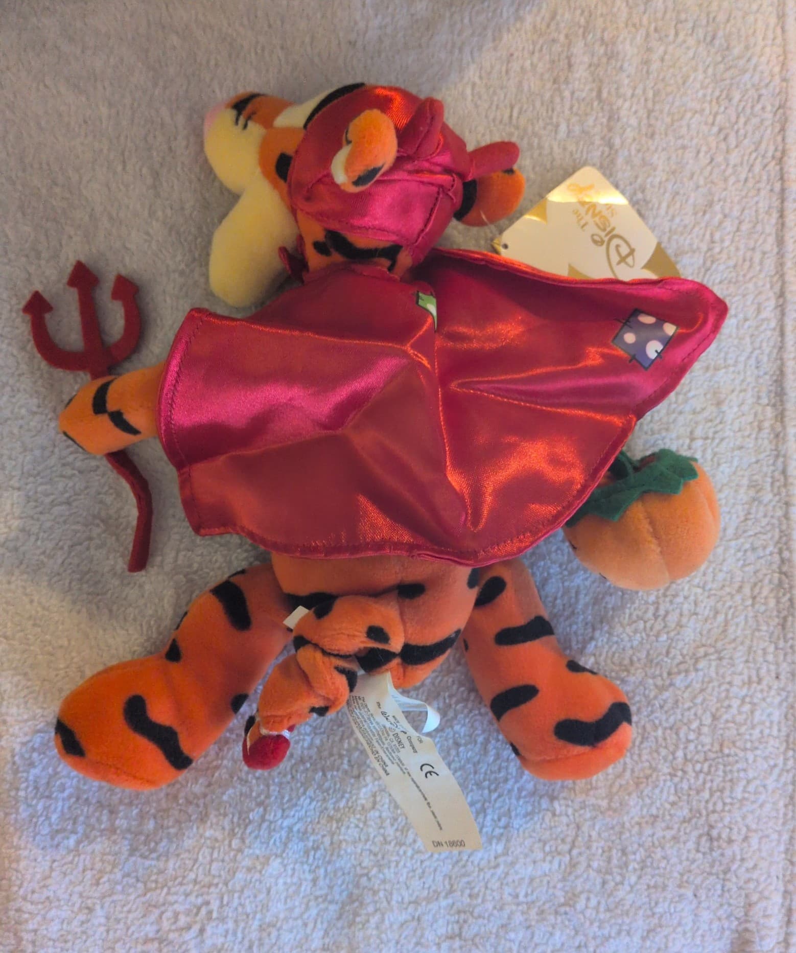 Disney store mini Bean bag lil Devil Tigger 9 inch nwt - Thumbnail 9