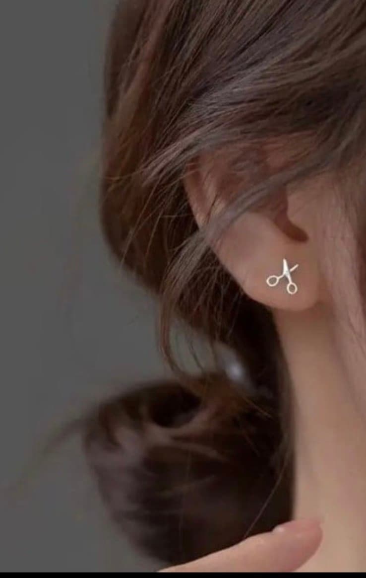 SCISSORS SILVER Hair Stylist cute mini earrings - Thumbnail 3