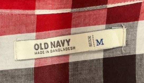 Old navy M Red white & black plaid Long sleeve button-down shirt like new w o t - Thumbnail 3