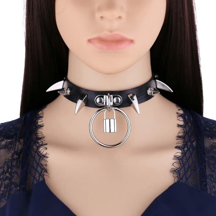 Hot topic Spiked Choker/Collar with padlock for Women/Men Gothic - Thumbnail 3