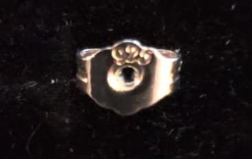 4 pairs of sterling silver earrings 3 pairs of hoop earrings & 1 pair of studs! - Thumbnail 8