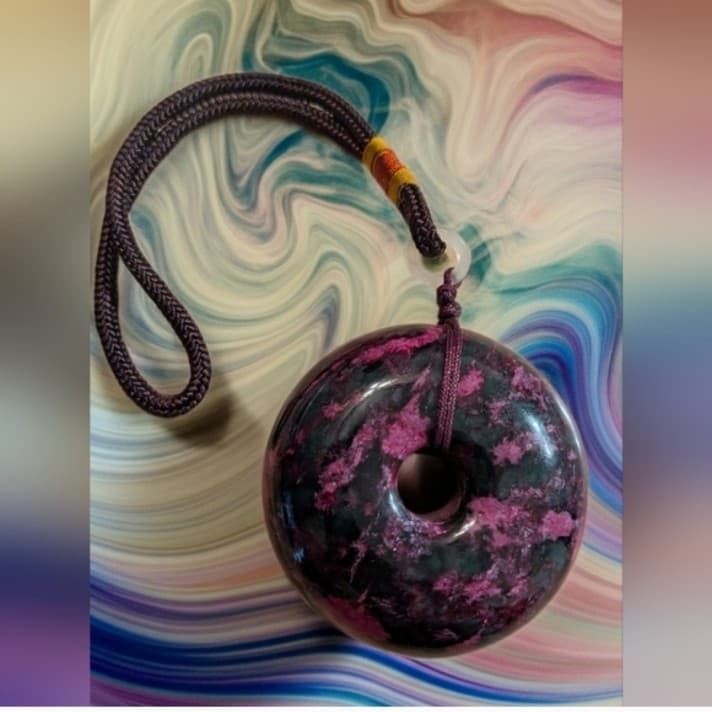 THE SOVEREIGN SPIRIT BUNDLE: A $310 Value Luxury Collection - Thumbnail 4