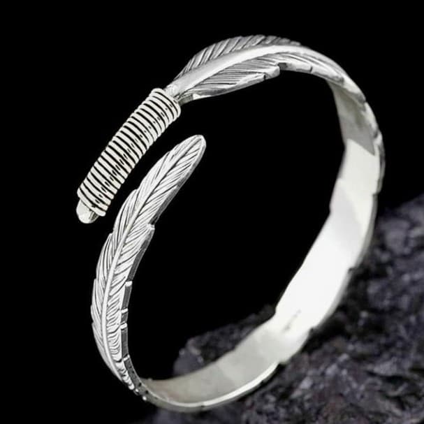 Silver Bohemian/ Southwestern Style Feather Bracelet - Thumbnail 3