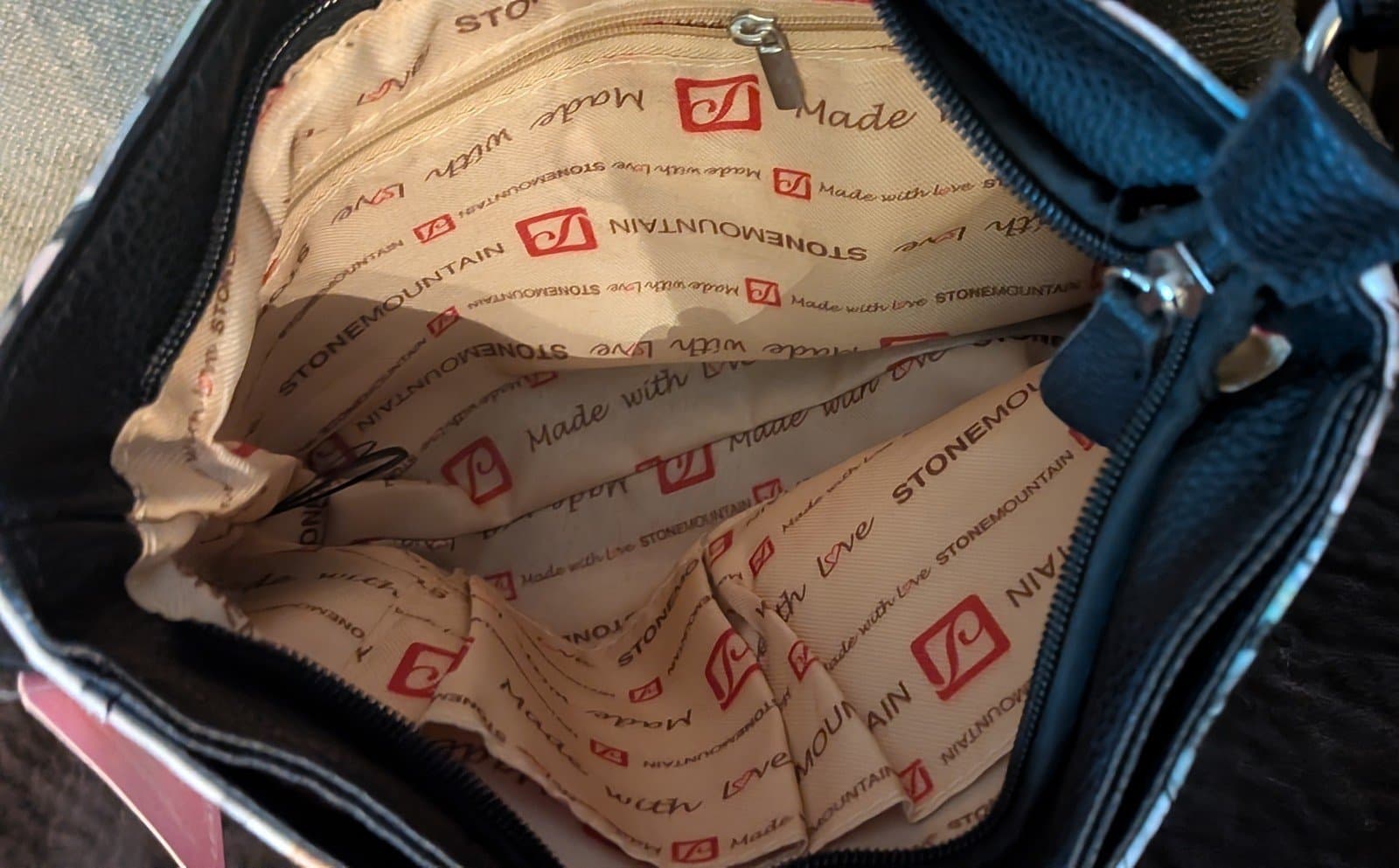 Stone mountain USA bonded leather flower purse / crossbody - Thumbnail 8