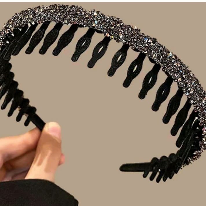 Elegant Black and Silver Headband With Strong Teeth - Thumbnail 2