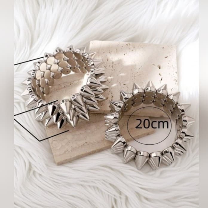 HT Silver Spiked Bracelet Set Stretchy Brand New never used - Thumbnail 8