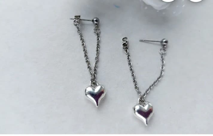 Silver Heart Dangle Earrings Brand new - Thumbnail 6