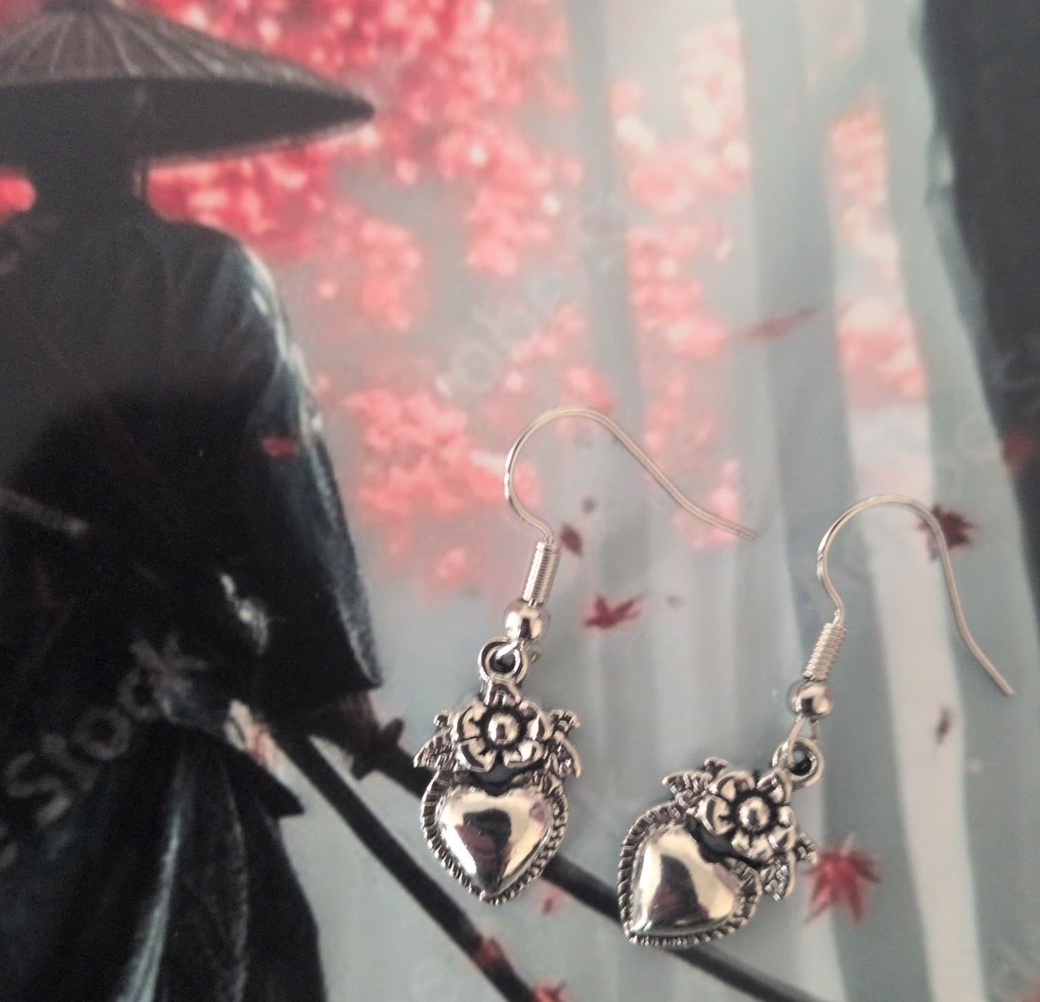 HTSilvertone heart and flower charm dangle drop earrings. NWT - Thumbnail 2