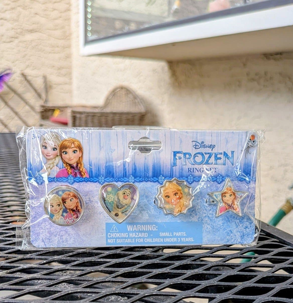 Four Disney Frozen rings for kids - Thumbnail 2