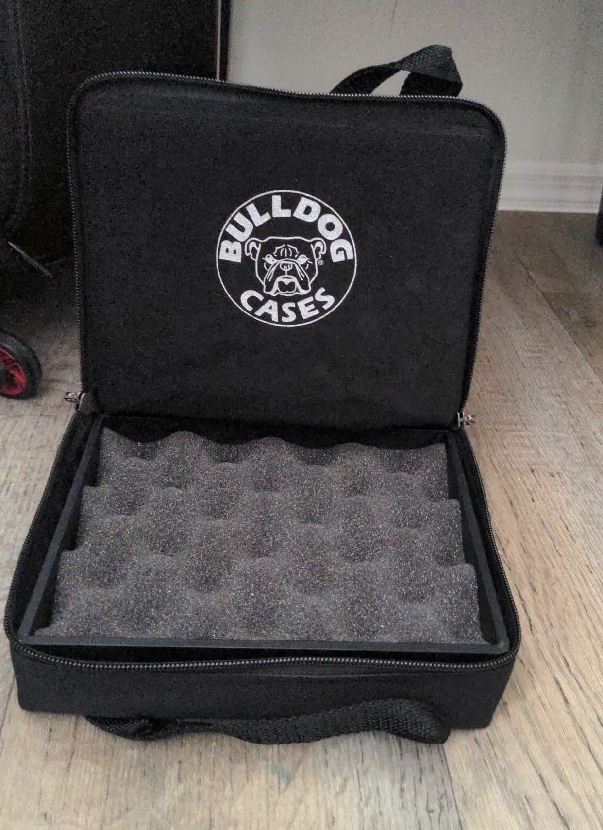 Bulldog Hard Sided Cases - Thumbnail 2