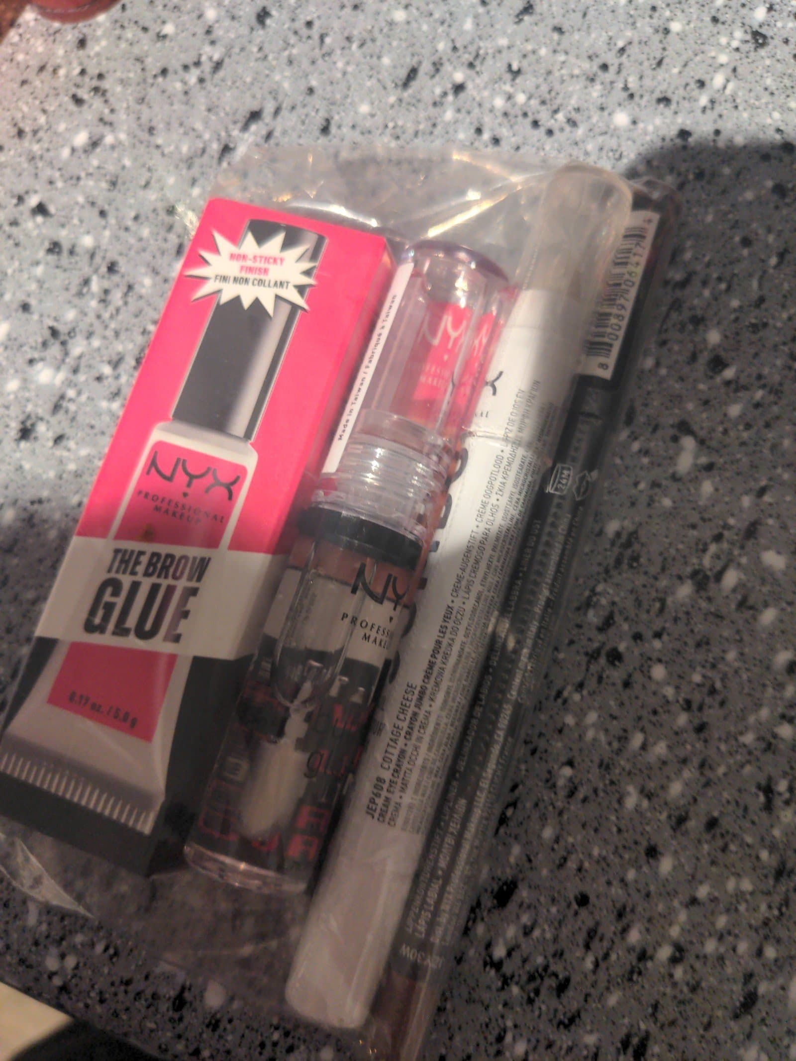 NYX makeup bundle - Thumbnail 3