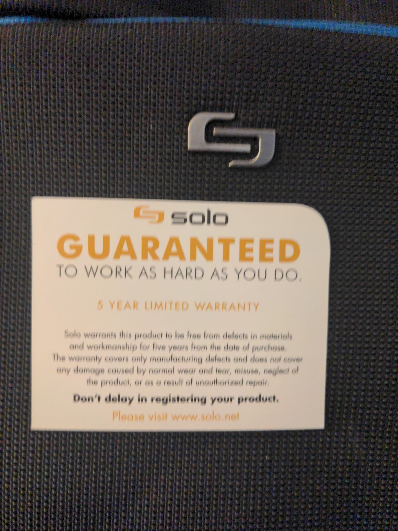 Solo active brief protects laptops up to 16" brand new - Thumbnail 6