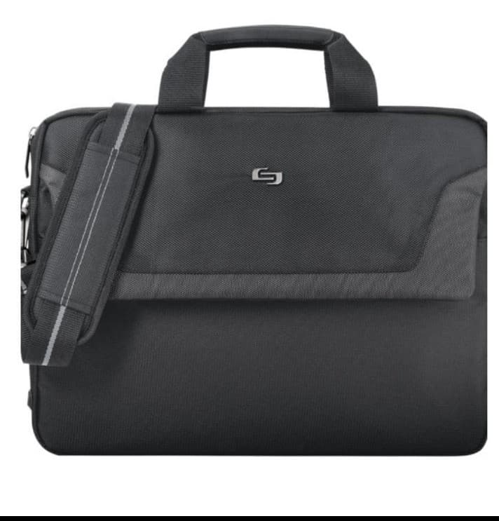 Solo active brief protects laptops up to 16" brand new - Image 1