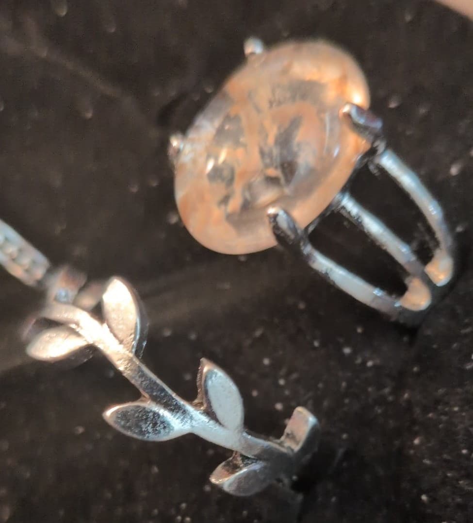 Silver Ring with Unique Tan Stone with a leaf band ring set - Thumbnail 3