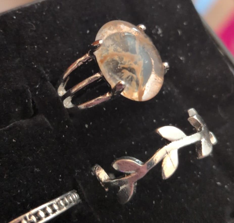 Silver Ring with Unique Tan Stone with a leaf band ring set - Thumbnail 4