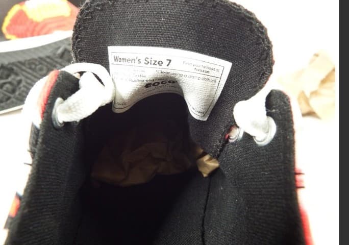 FOCO Kansas City Chiefs Women’s Shoes (Size 7) + FOCO BRXLZ Football Set - Thumbnail 5