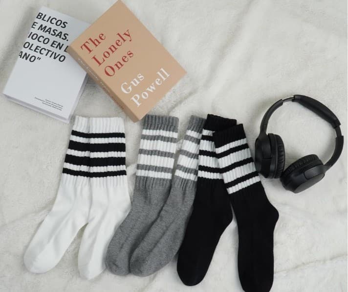 Striped Crew Socks Women - Retro Novelty Socks - Stretchy Casual Athletic Cotton - Thumbnail 3