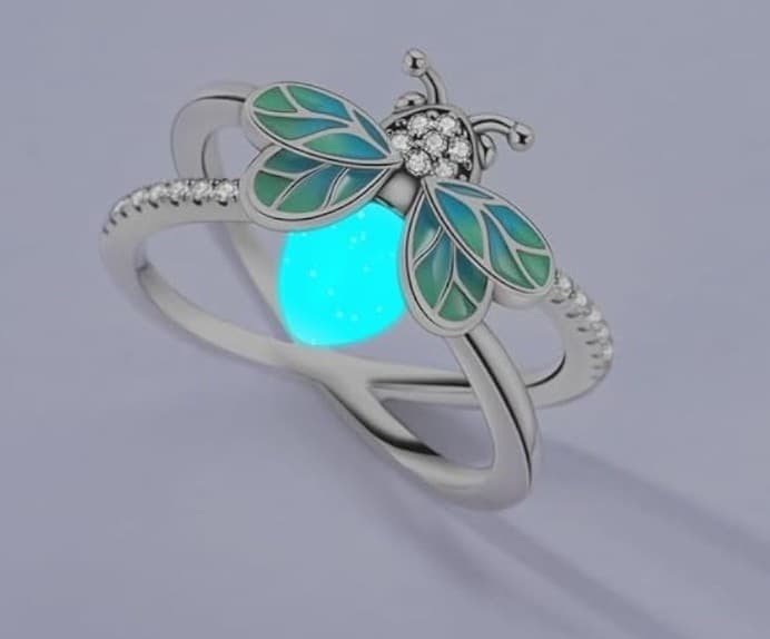 Sterling silver Firefly ring size 8 comes with gift bag - Thumbnail 2