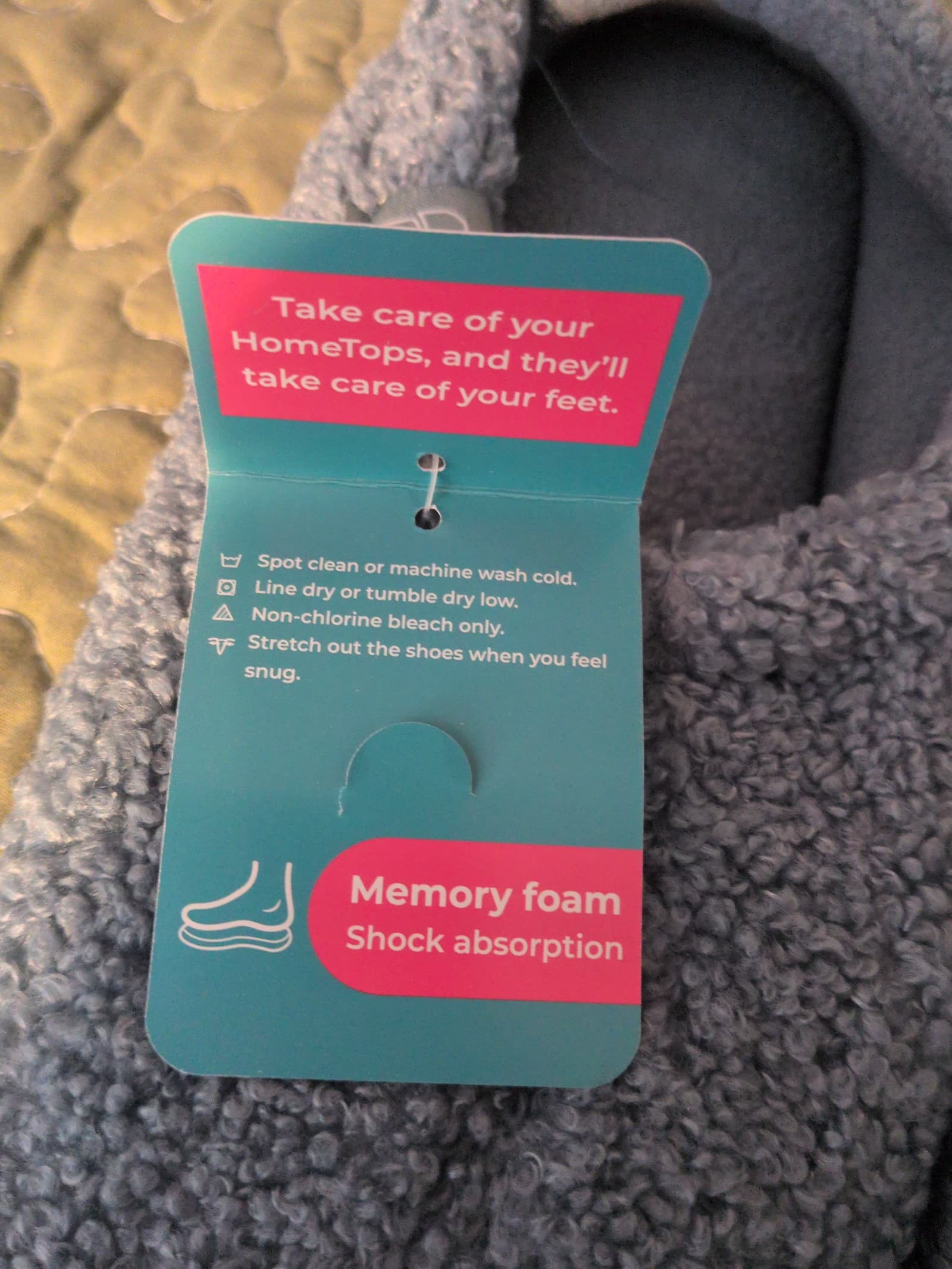 HomeTop women's Fuzzy House Shoes size 7-8 BNWT - Thumbnail 5