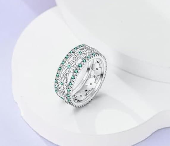 Sterling silver lucky clover band ring size 7 & 9 - Thumbnail 2