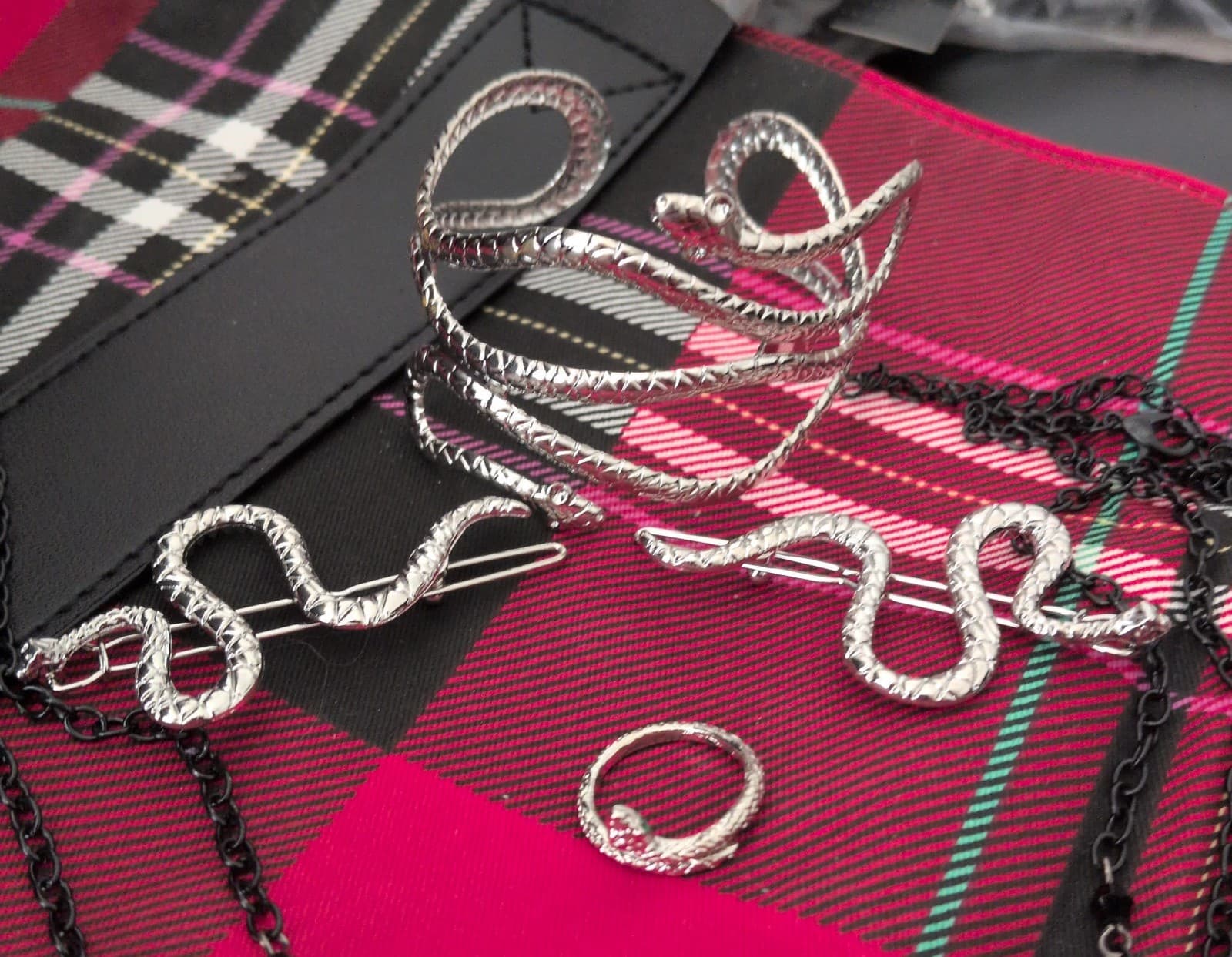 Hot topic Silver Snake Jewelry Set - Image 1