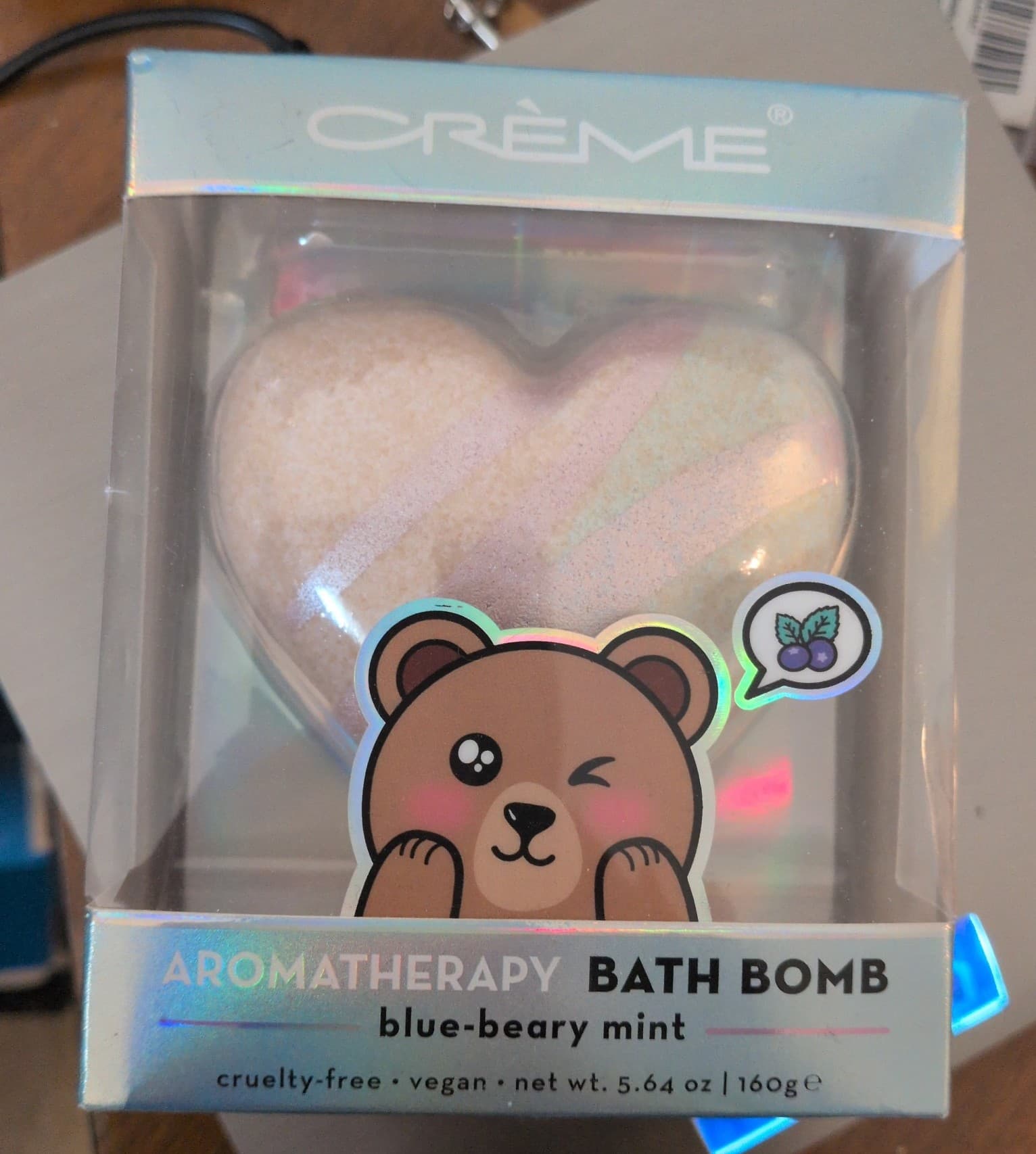 Crème Blue-beary mint bath bomb - Image 1